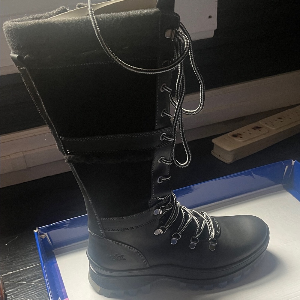 Bos. & Co. Black Winter Lace-Up Boots